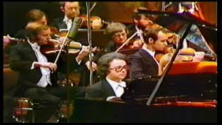 Piano Concerto No. 1 (comienza en el 2´40´´)