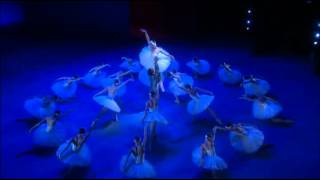 Swan Lake, Danses des cygnes