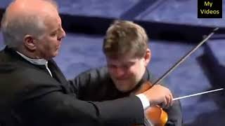 Sinfonia Concertante 105 for Violin, Oboe, Cello and Basson