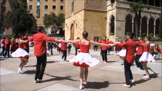 Colla Maig - Sardanes a Montserrat