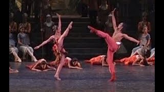 La Bayadere - Brilliant Drum Dance